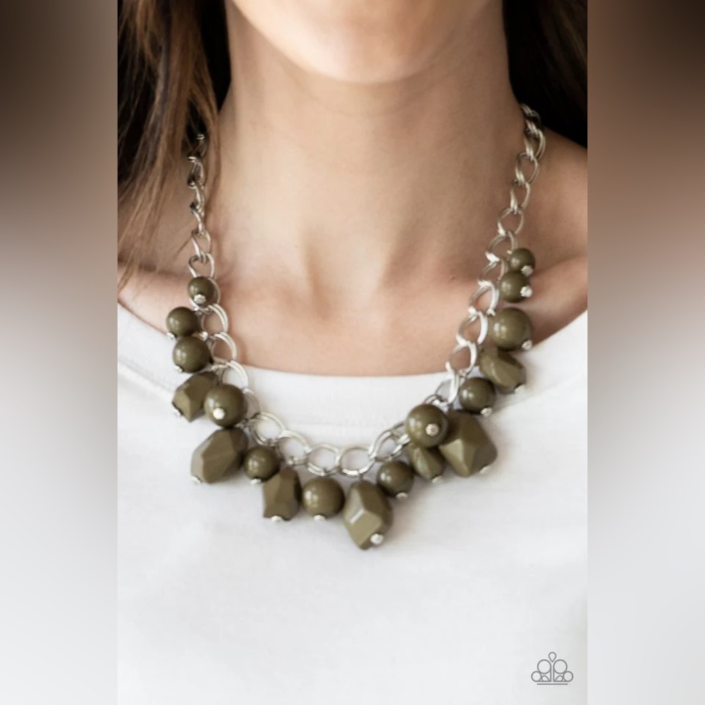 Paparazzi Jewelry - Gorgeously Globetrooter Green Necklace - Vintage